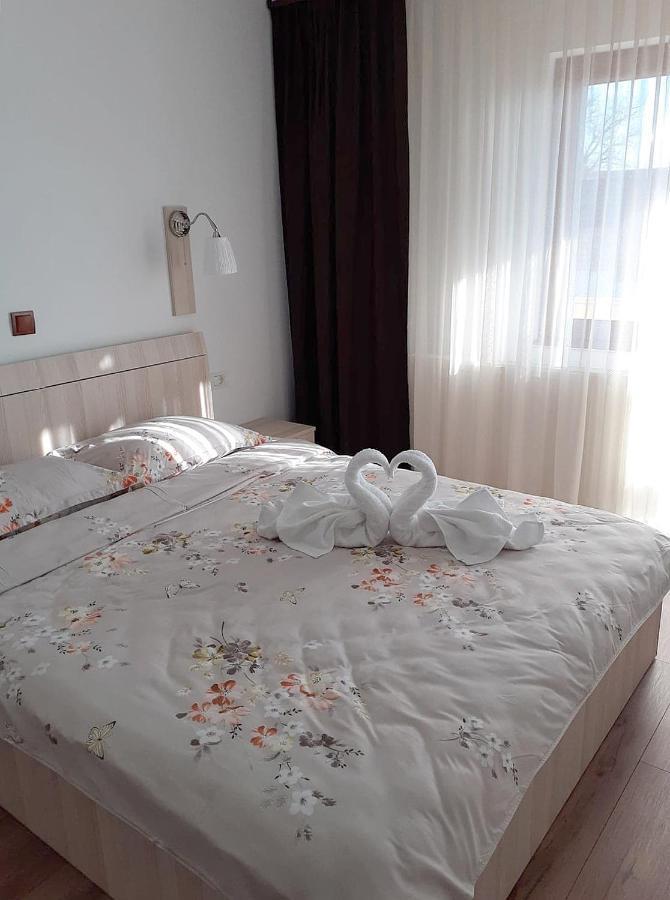 Angela Hotel Polovragi Luaran gambar